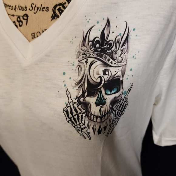 Skulloholic T-Shirt - Picture 2 of 9